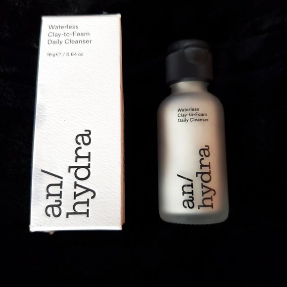 NIB, AN HYDRA WATERLESS CLAY TO FOAM CLEANSER. - Picture 2 of 3